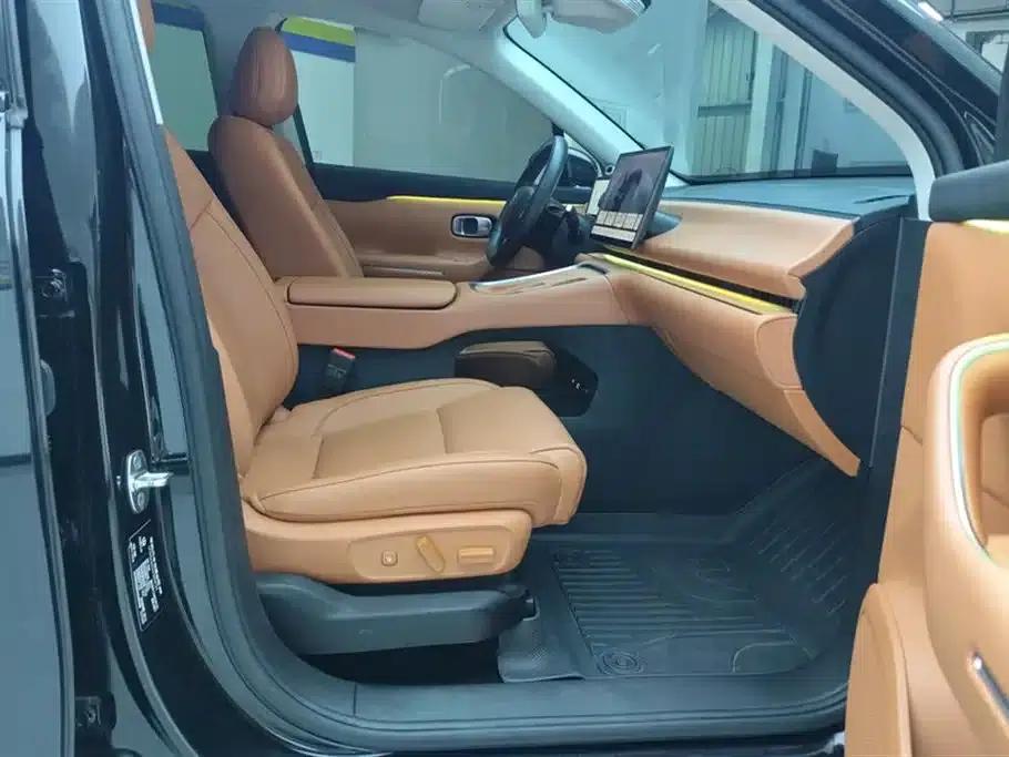 Leapmotor C16 2026 Extended Range, 280 LiDAR Smart Edition, 6-Seater — миниатюра 8