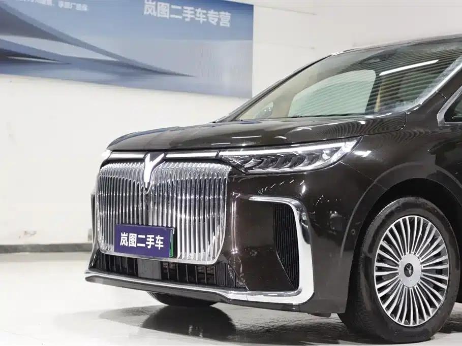 Voyah Dreamer 2025 PHEV 4WD Premium Kunpeng Edition — миниатюра 4