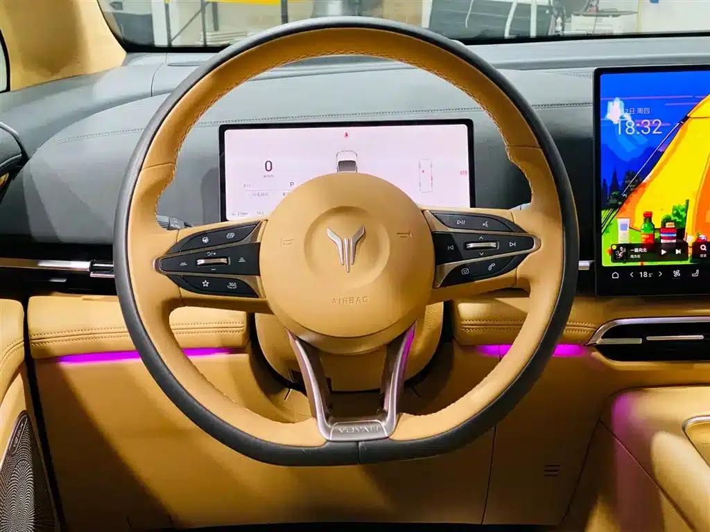 Voyah Dreamer 2025 PHEV AWD Flagship Kunpeng Edition — миниатюра 9