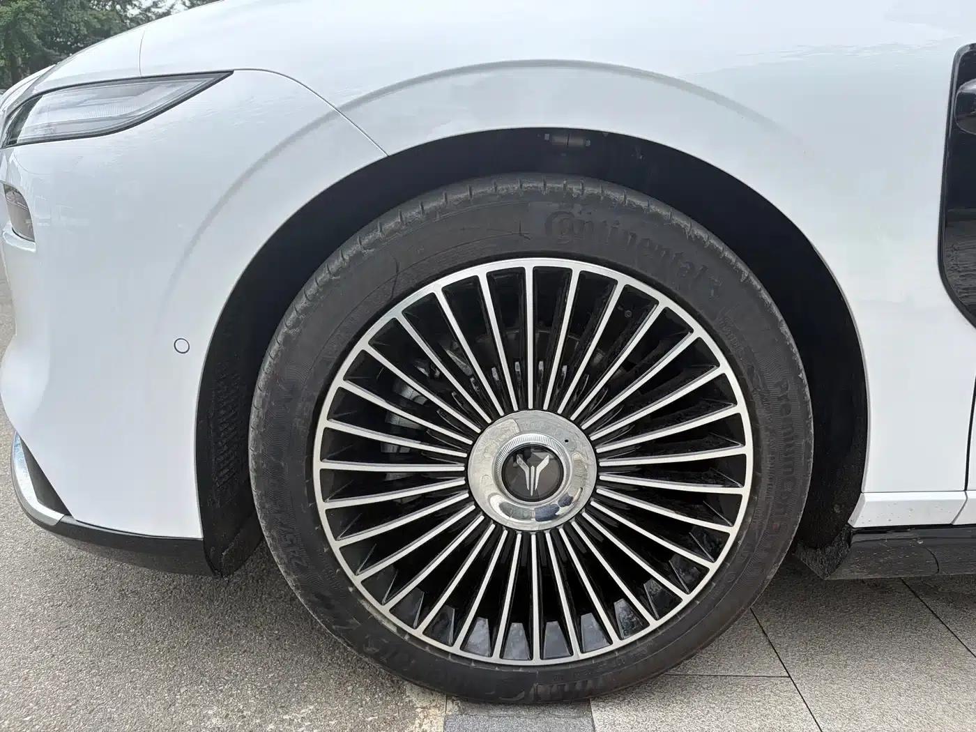 Voyah Chase Light L 2026 All-Wheel Drive Ultra — миниатюра 3