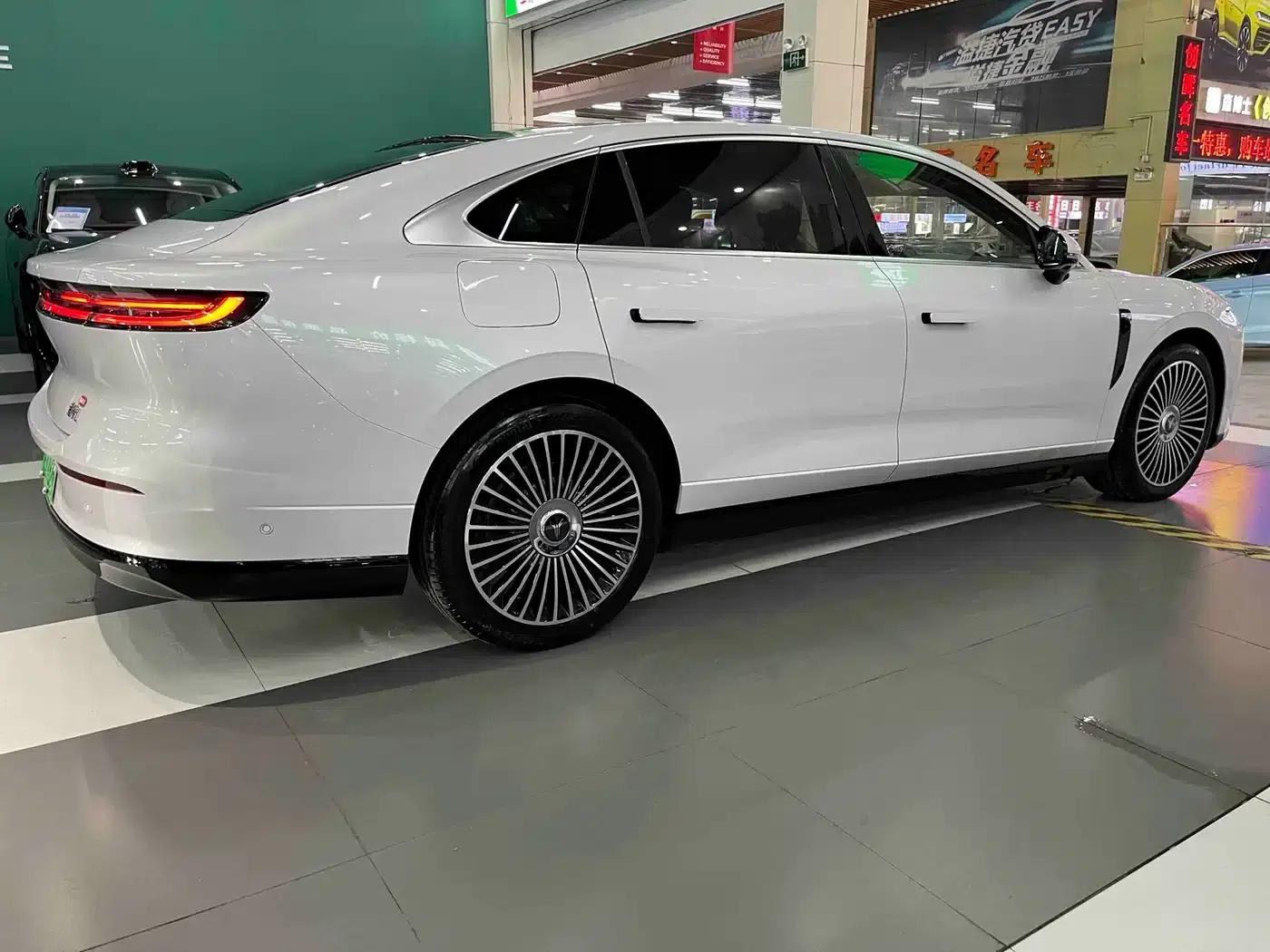 Voyah Chase Light L 2026 All-Wheel Drive Ultra — миниатюра 7