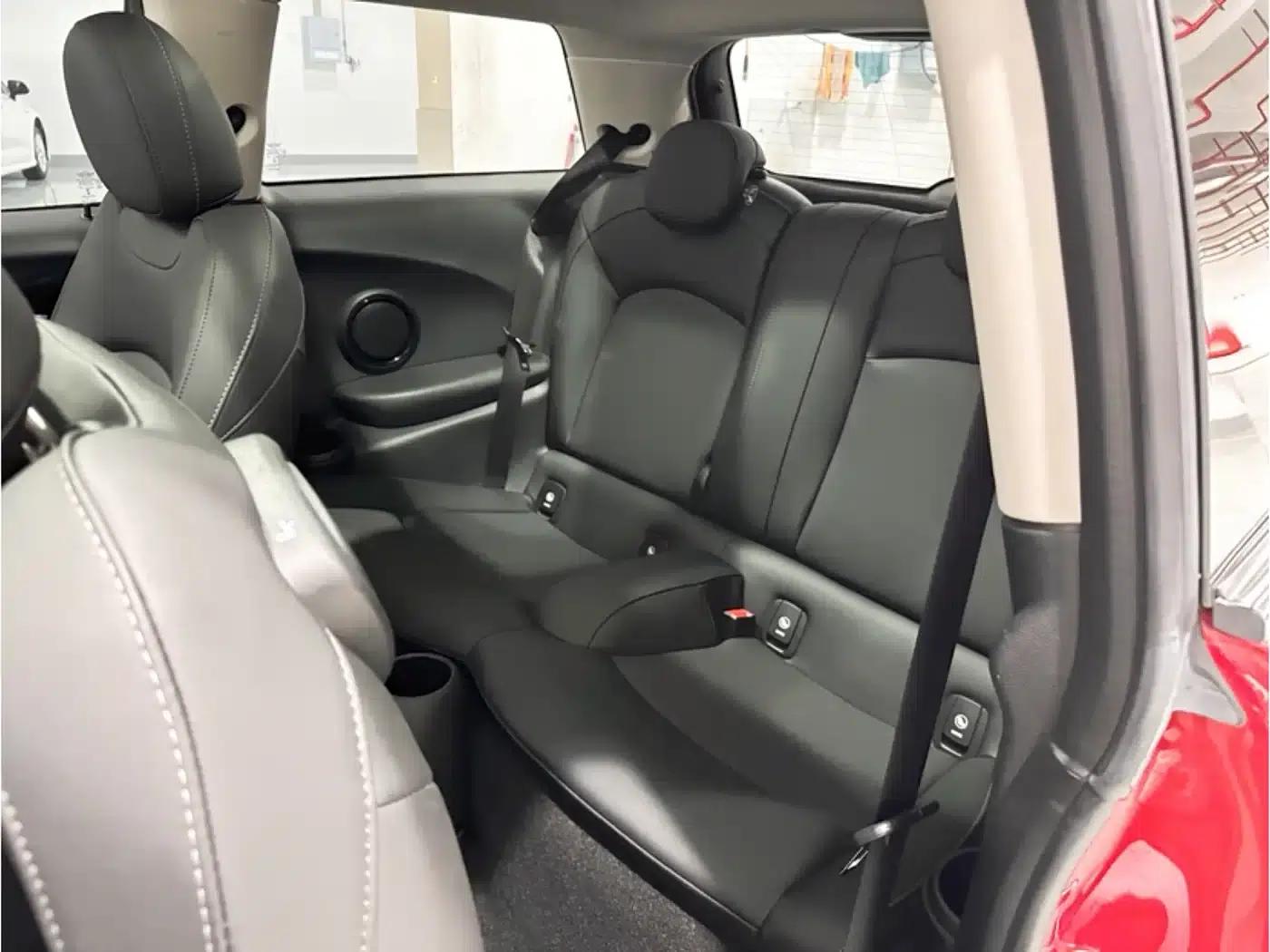 MINI 2022 Facelift 1.5T COOPER Classic — миниатюра 13