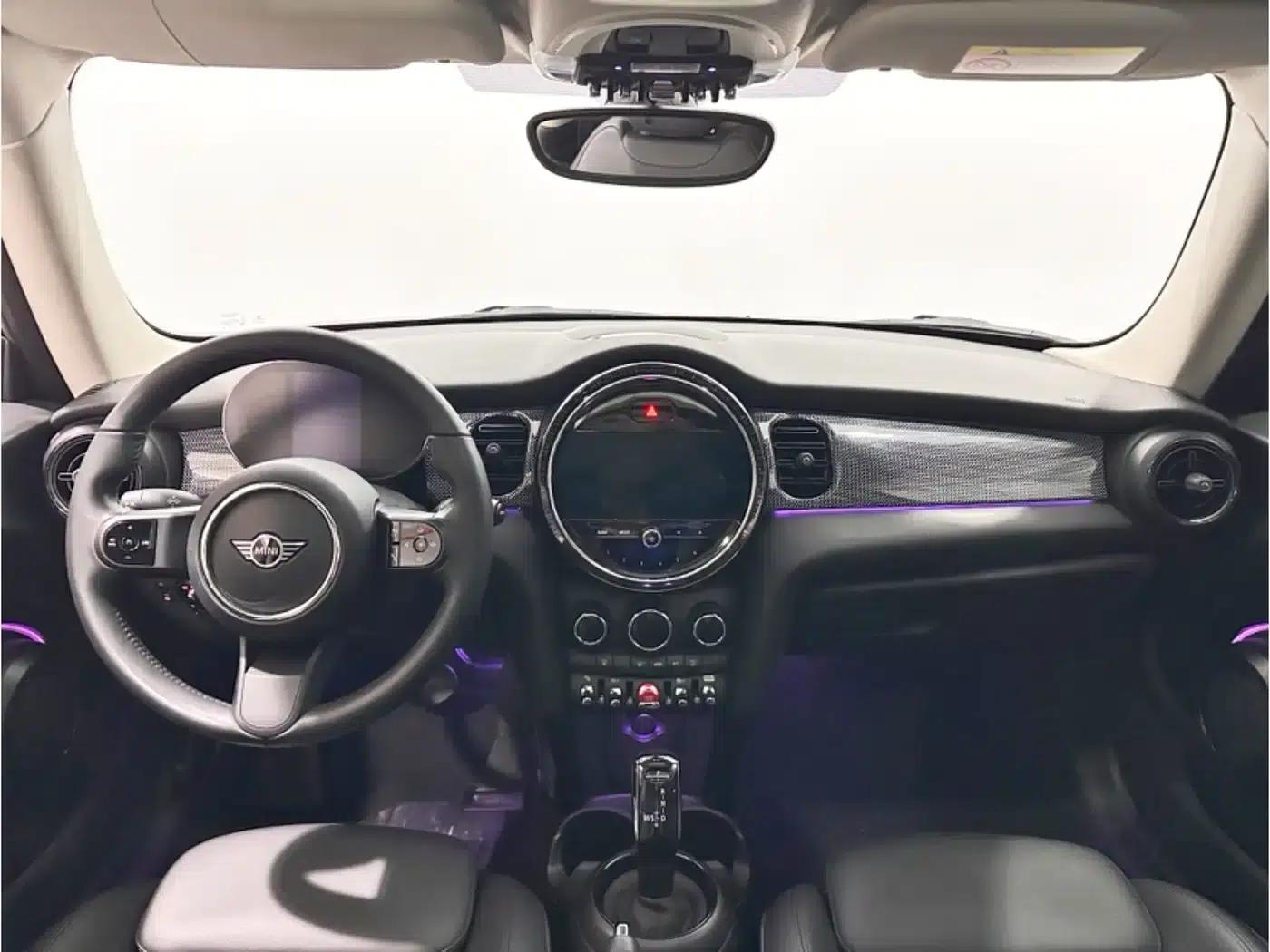 MINI 2022 Facelift 1.5T COOPER Classic — миниатюра 8
