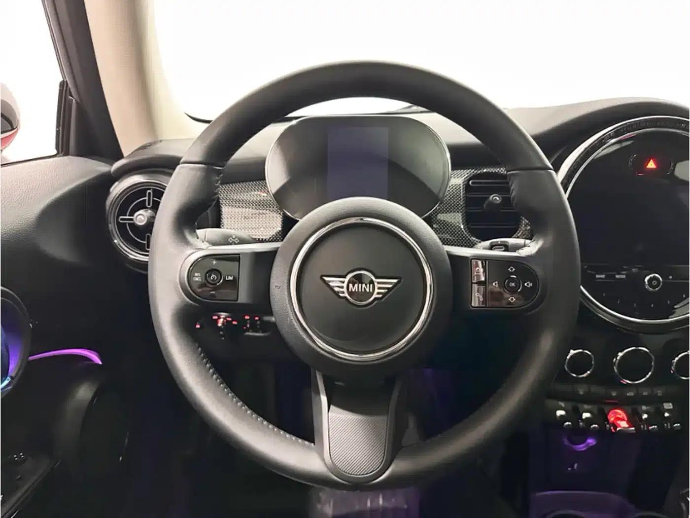MINI 2022 Facelift 1.5T COOPER Classic — миниатюра 9