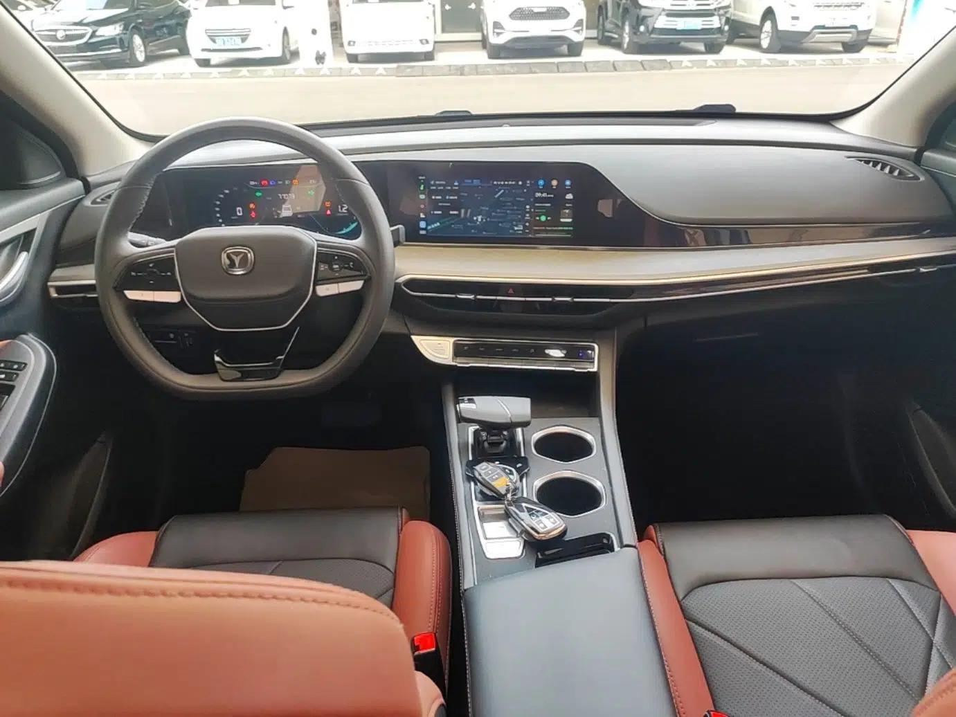 CHANGAN Eado 2023 Changan Edition PLUS Blue Whale NE 1.4T GDI DCT Prestige Version — миниатюра 12