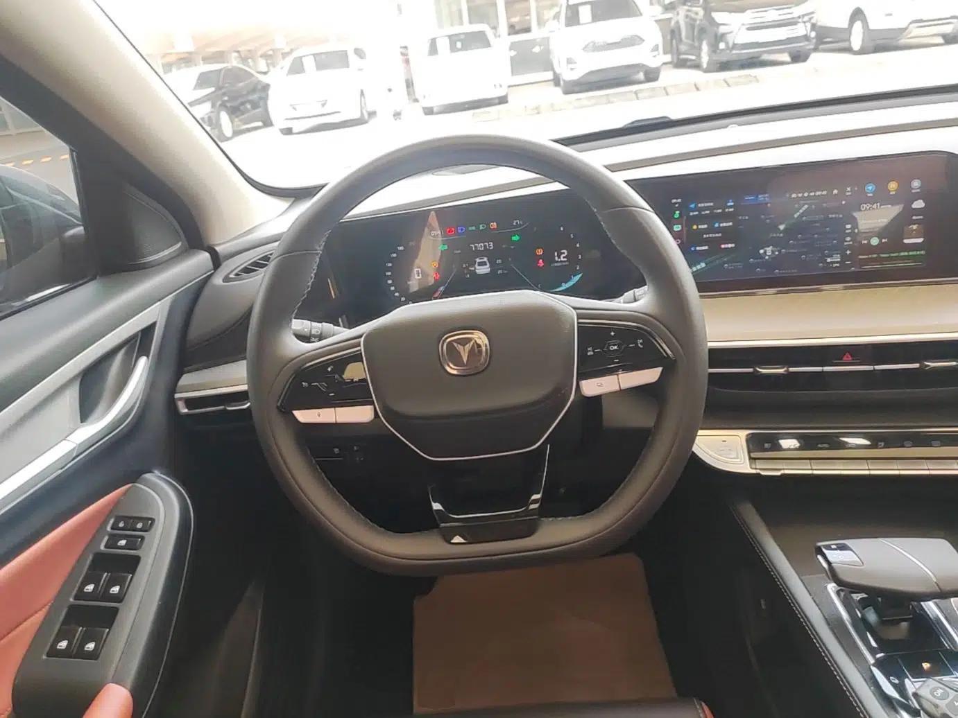 CHANGAN Eado 2023 Changan Edition PLUS Blue Whale NE 1.4T GDI DCT Prestige Version — миниатюра 13