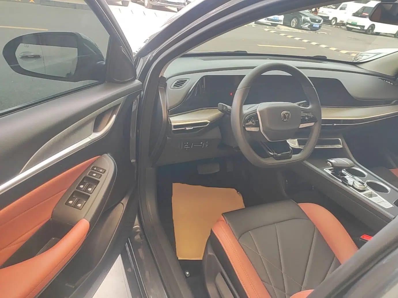 CHANGAN Eado 2023 Changan Edition PLUS Blue Whale NE 1.4T GDI DCT Prestige Version — миниатюра 18
