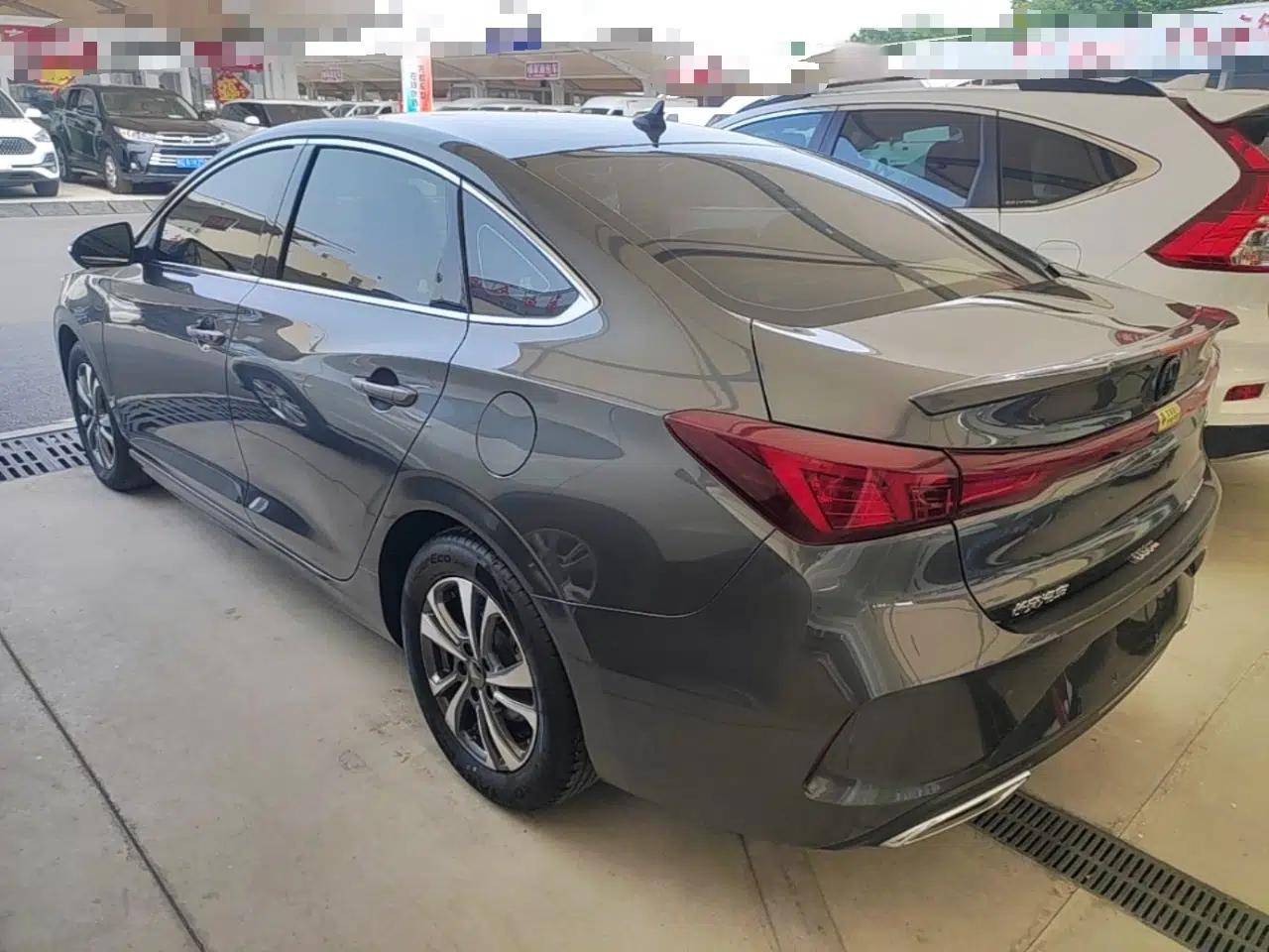 CHANGAN Eado 2023 Changan Edition PLUS Blue Whale NE 1.4T GDI DCT Prestige Version — миниатюра 4