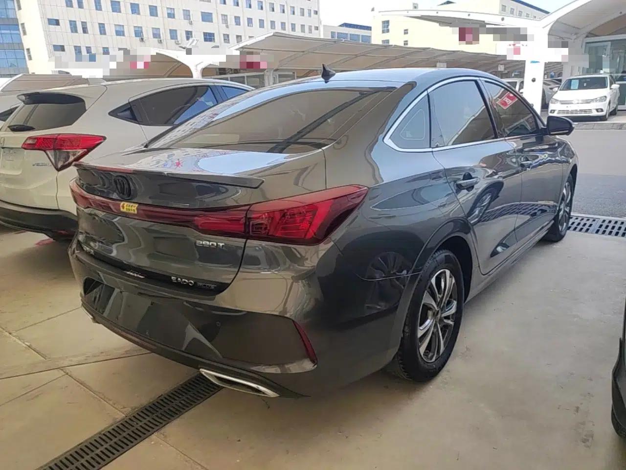 CHANGAN Eado 2023 Changan Edition PLUS Blue Whale NE 1.4T GDI DCT Prestige Version — миниатюра 6