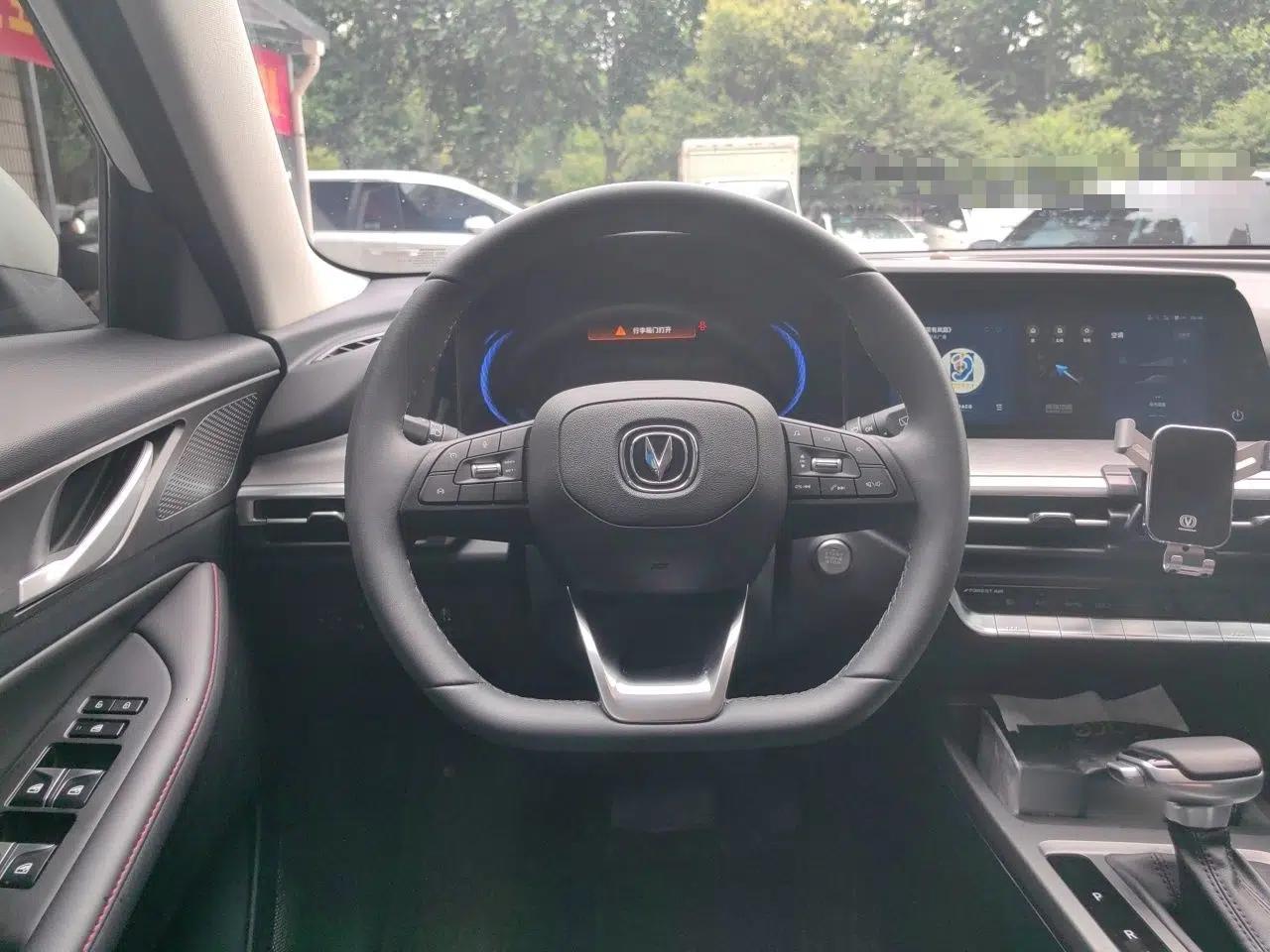 CHANGAN CS35PLUS 2022 Blue Whale NE 1.4T DCT Prestige Model — миниатюра 9