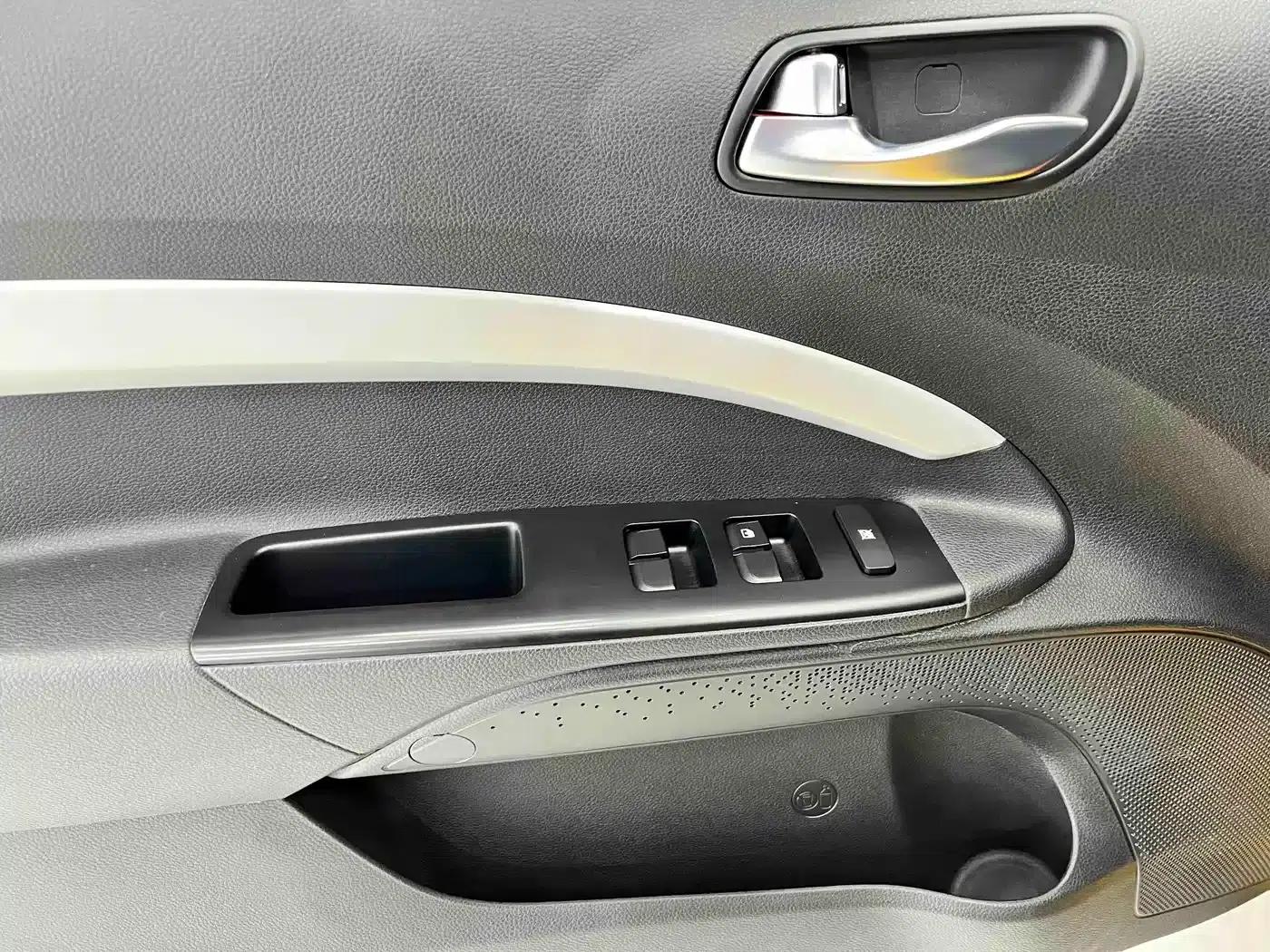 Kia K3 2021 1.4L CVT Enjoy Sunroof Edition — миниатюра 8