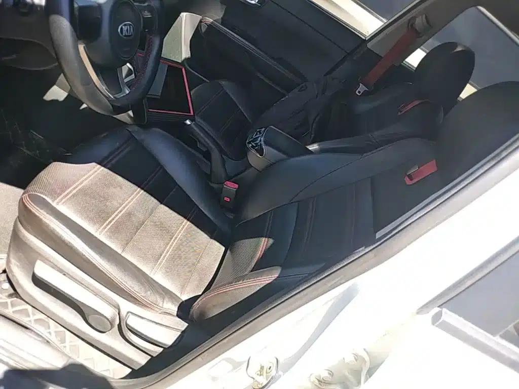 KX3 Sportage 2017 1.6T Automatic Premium Edition — миниатюра 15