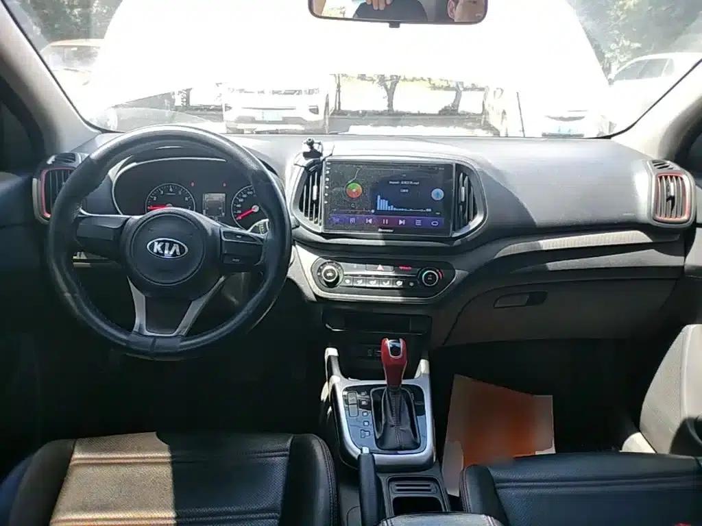 KX3 Sportage 2017 1.6T Automatic Premium Edition — миниатюра 10