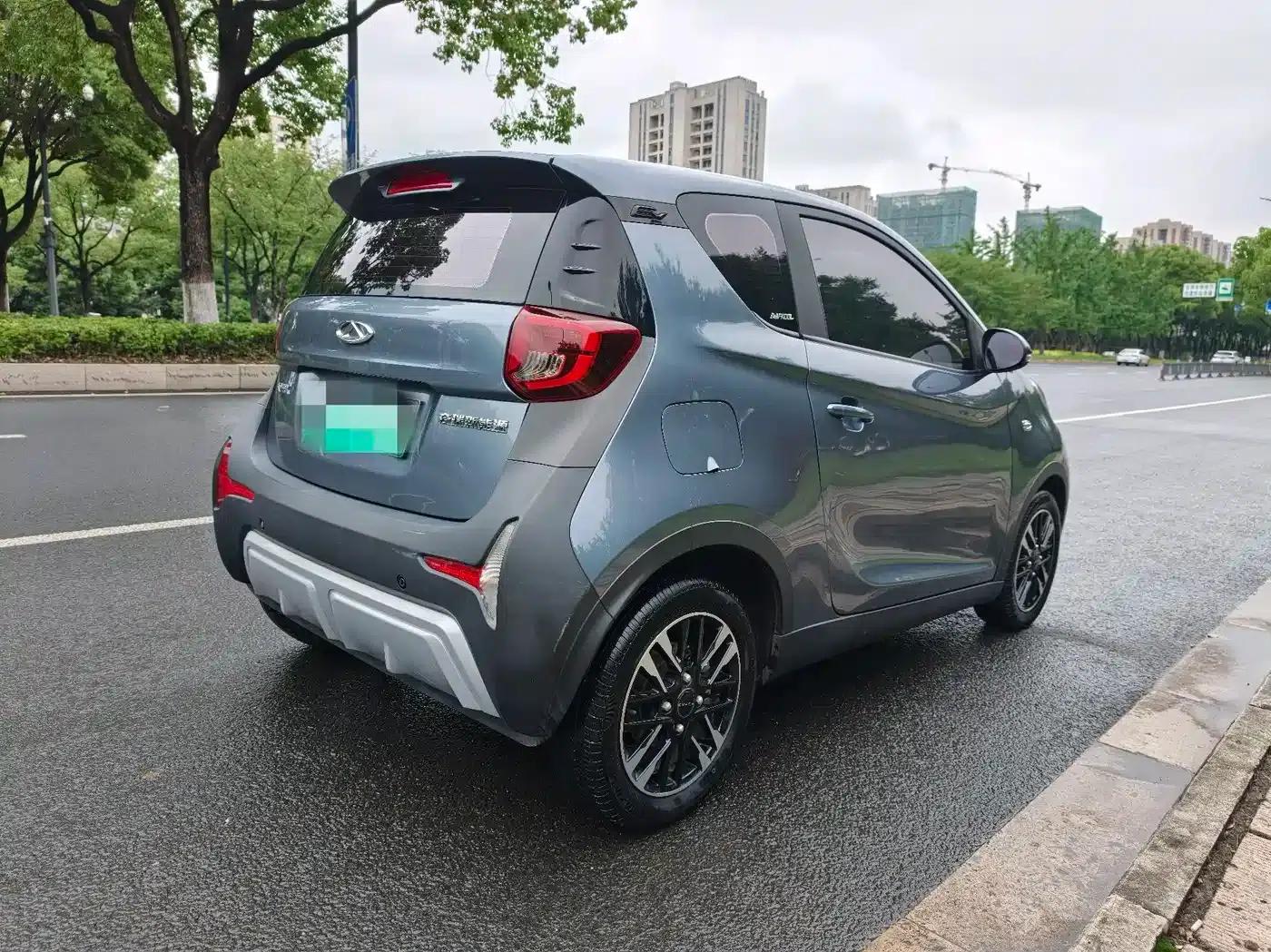 Little Ant 2024 Model 251km True Love Edition — миниатюра 5
