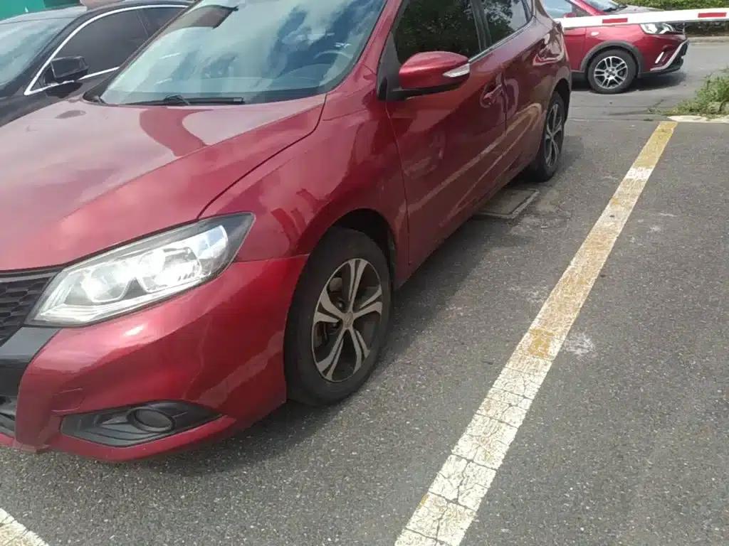 2016 Tiida 1.6L CVT Smart Edition — миниатюра 23