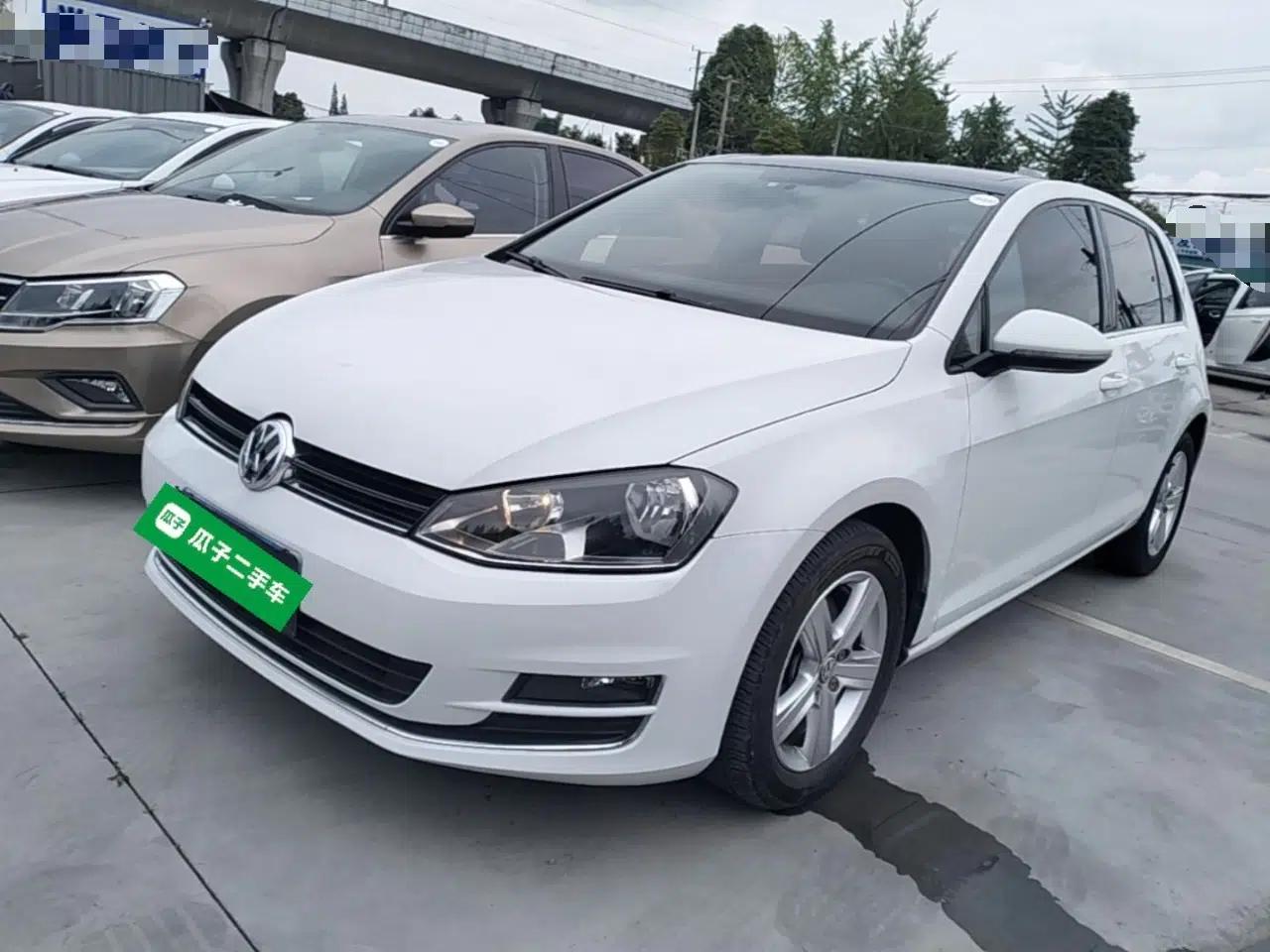 Volkswagen Golf 2015 1.6L Automatic Comfort Model — миниатюра 1
