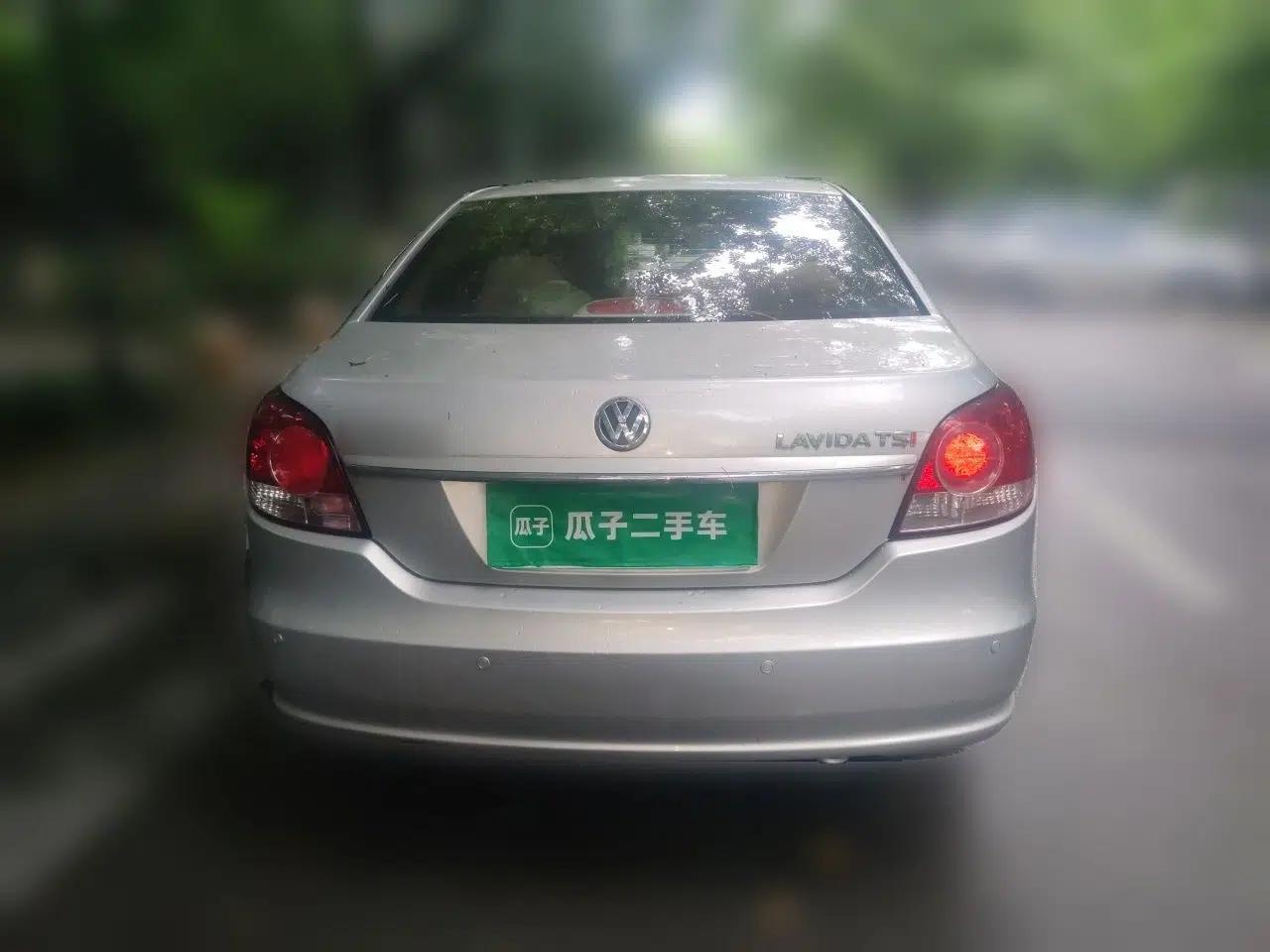 Volkswagen Lavida 2011 1.4 TSI DSG Prestige Edition — миниатюра 5