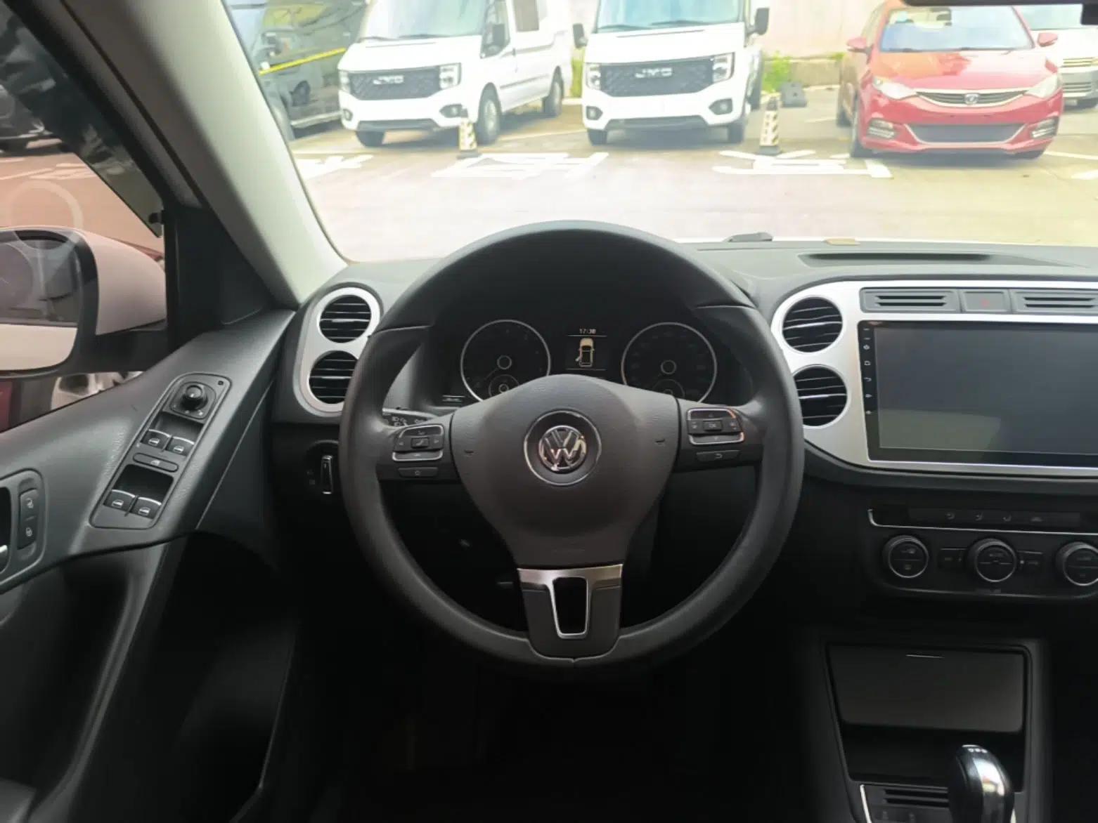 Volkswagen Tiguan 2016 280TSI Automatic Two-Wheel Drive Silk Road Comfort Edition — миниатюра 13