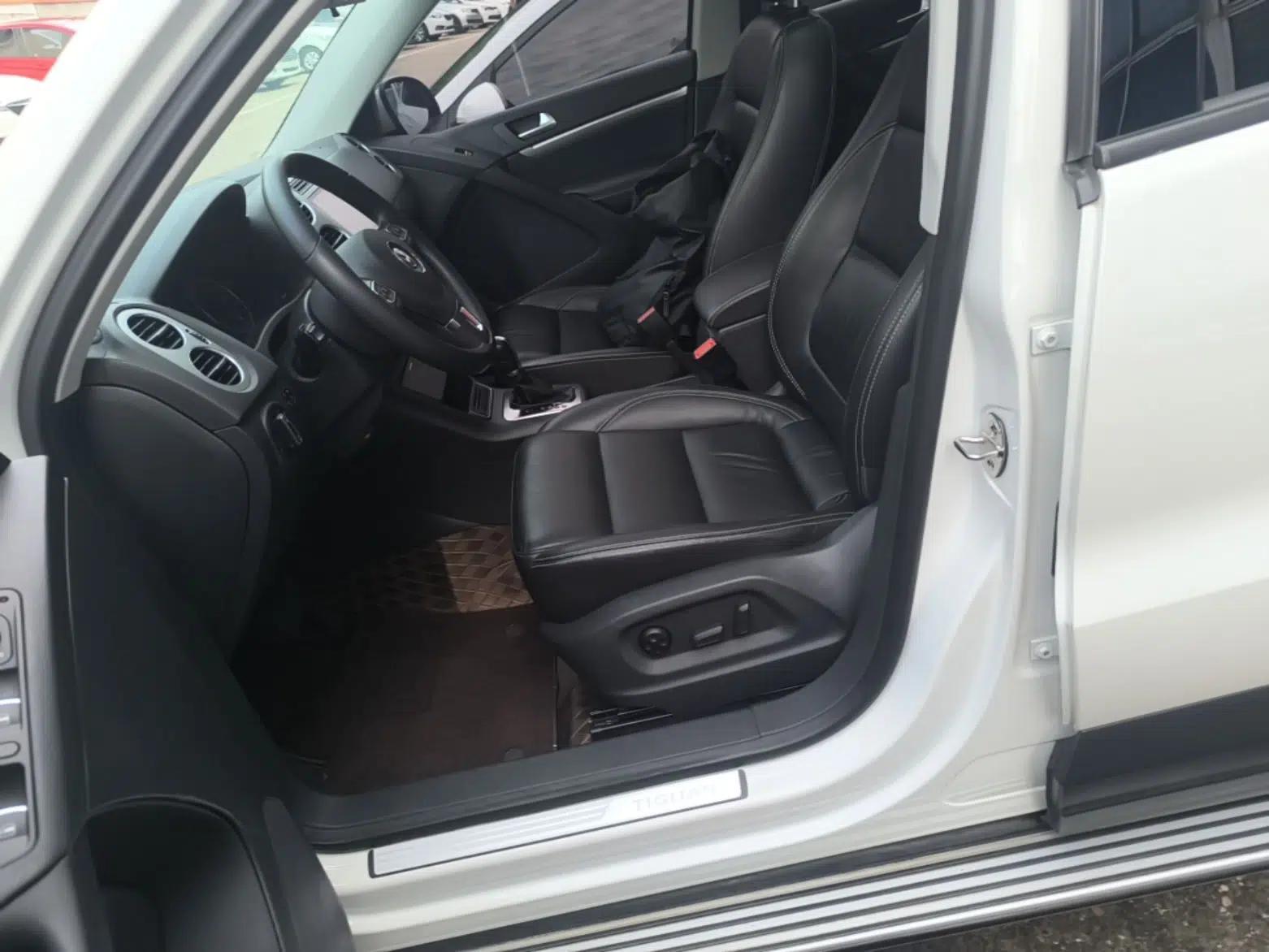 Volkswagen Tiguan 2016 280TSI Automatic Two-Wheel Drive Silk Road Comfort Edition — миниатюра 17