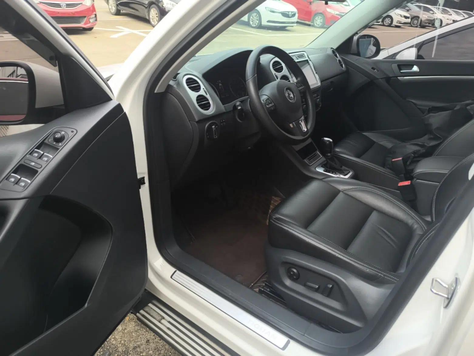 Volkswagen Tiguan 2016 280TSI Automatic Two-Wheel Drive Silk Road Comfort Edition — миниатюра 18