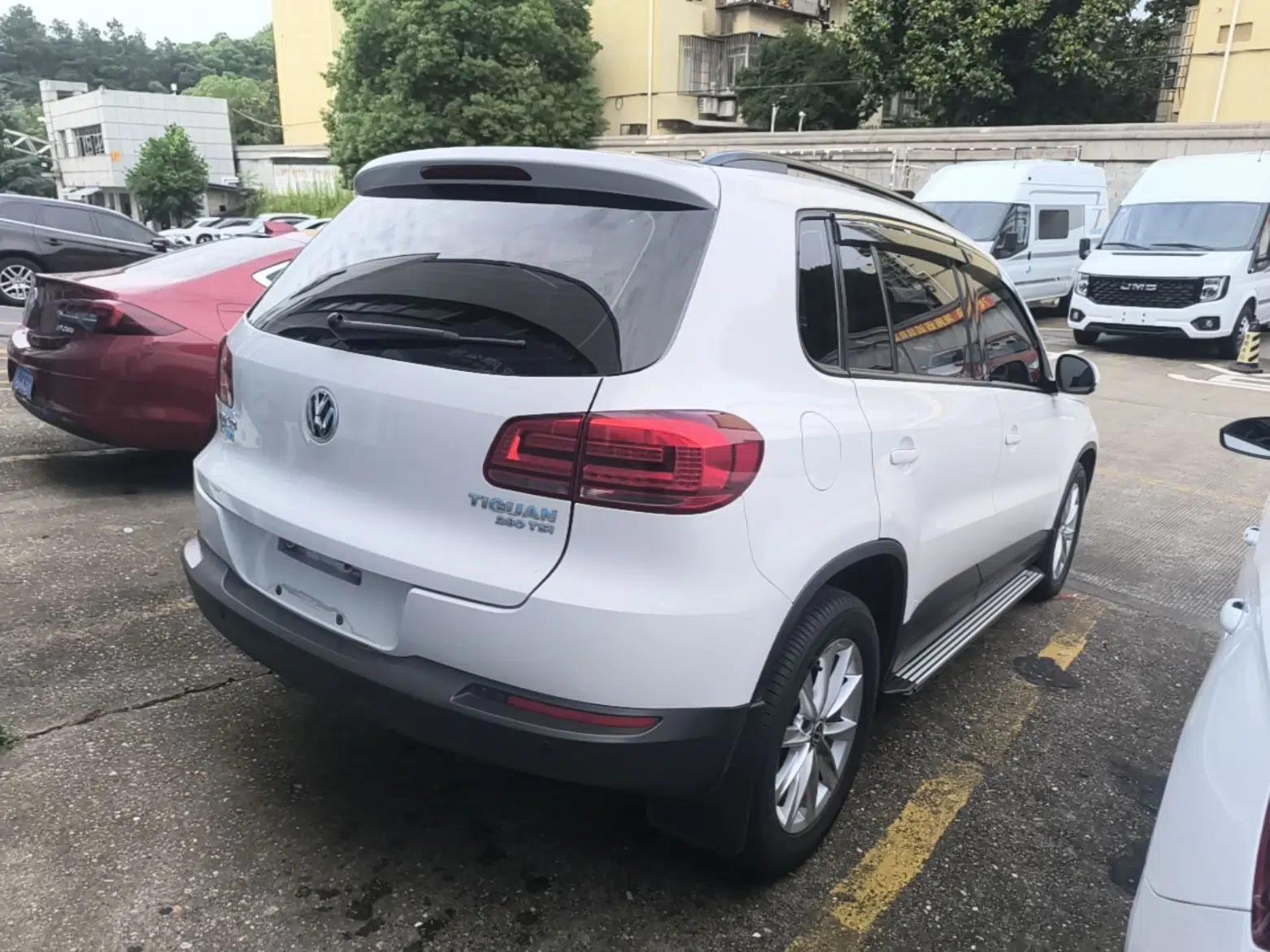 Volkswagen Tiguan 2016 280TSI Automatic Two-Wheel Drive Silk Road Comfort Edition — миниатюра 6