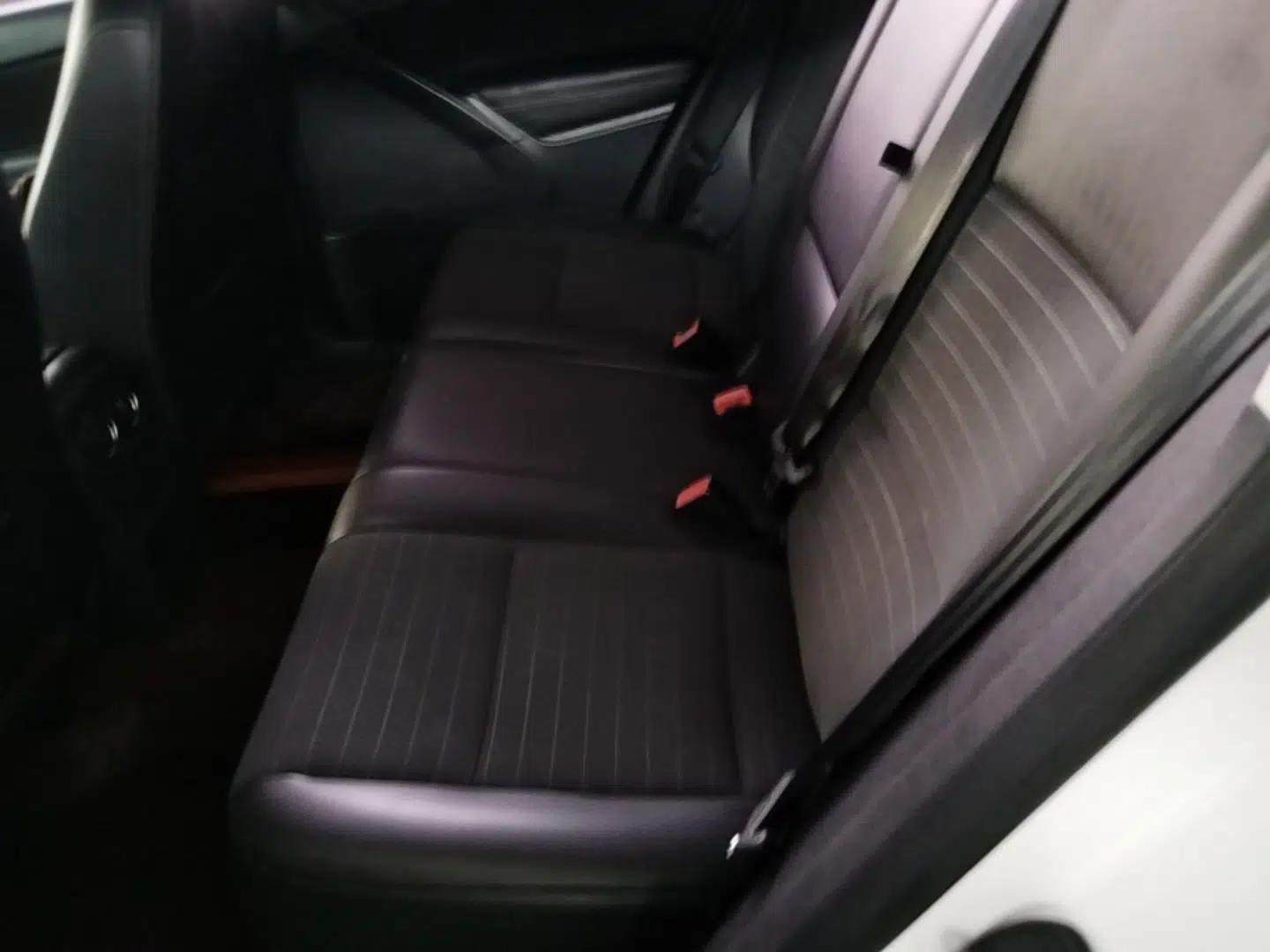 Volkswagen Tiguan 2016 280TSI Automatic Two-Wheel-Drive Silk Road Style Edition — миниатюра 20