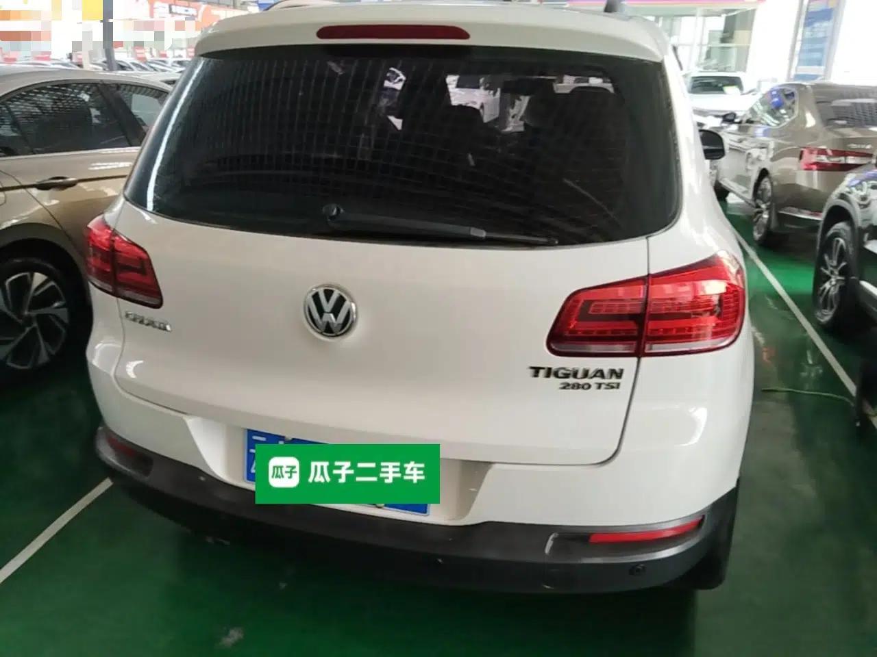 Volkswagen Tiguan 2016 280TSI Automatic Two-Wheel-Drive Silk Road Style Edition — миниатюра 5