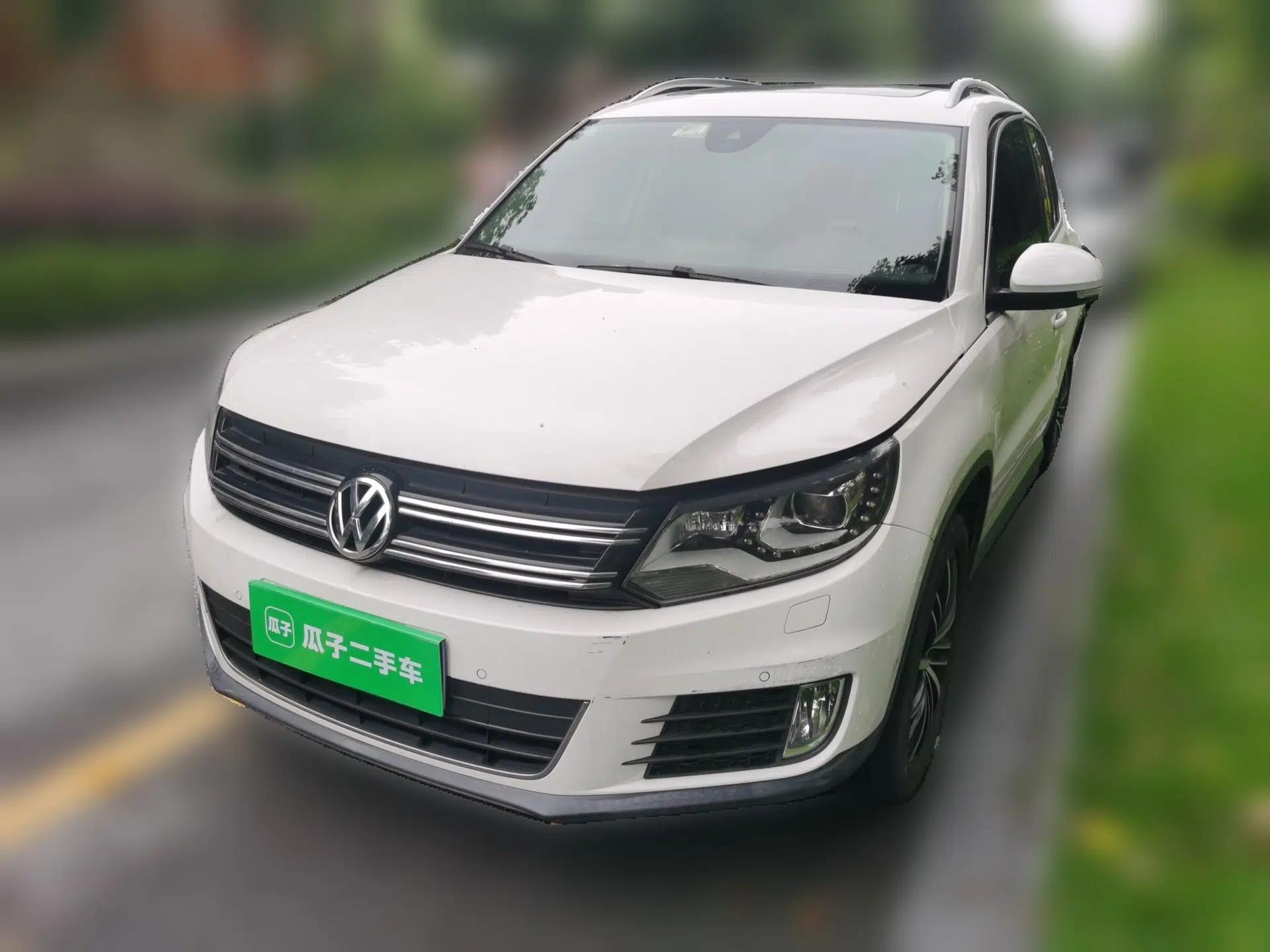 Volkswagen Tiguan 2015 2.0 TSI Automatic All-Wheel Drive Flagship Edition — миниатюра 1