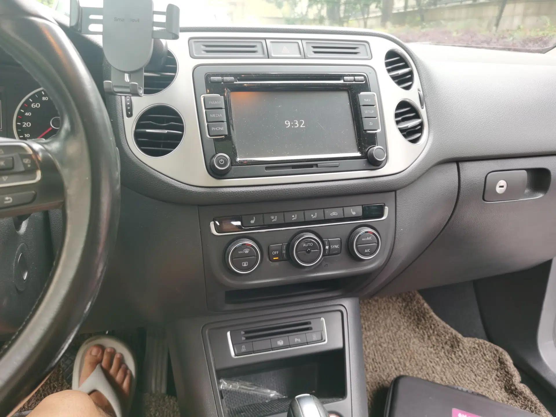 Volkswagen Tiguan 2015 2.0 TSI Automatic All-Wheel Drive Flagship Edition — миниатюра 13