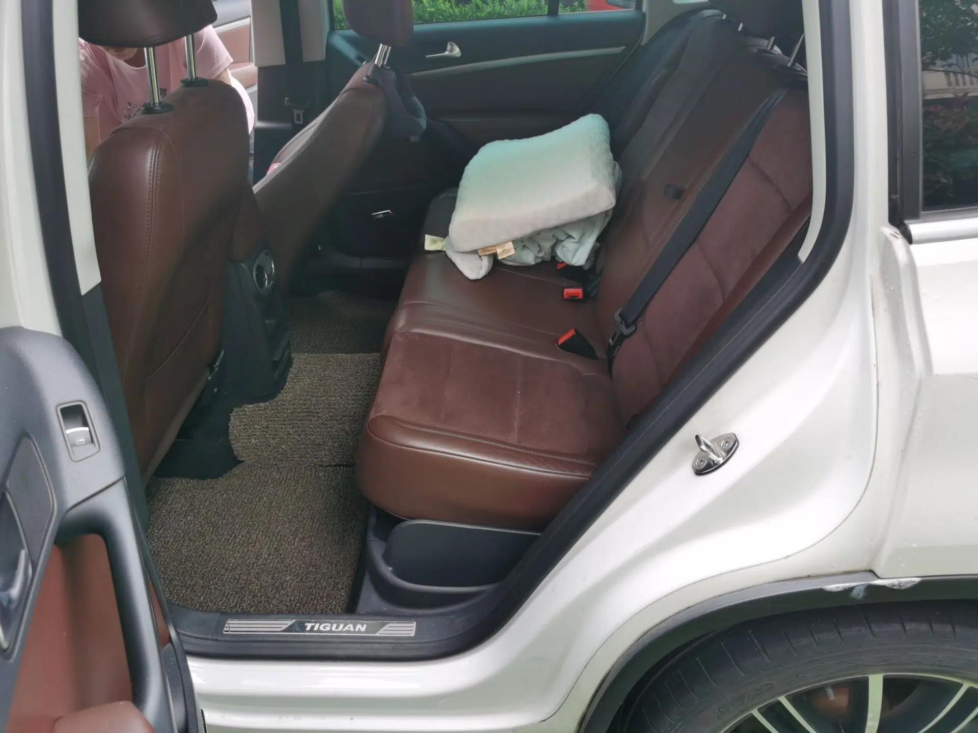 Volkswagen Tiguan 2015 2.0 TSI Automatic All-Wheel Drive Flagship Edition — миниатюра 17