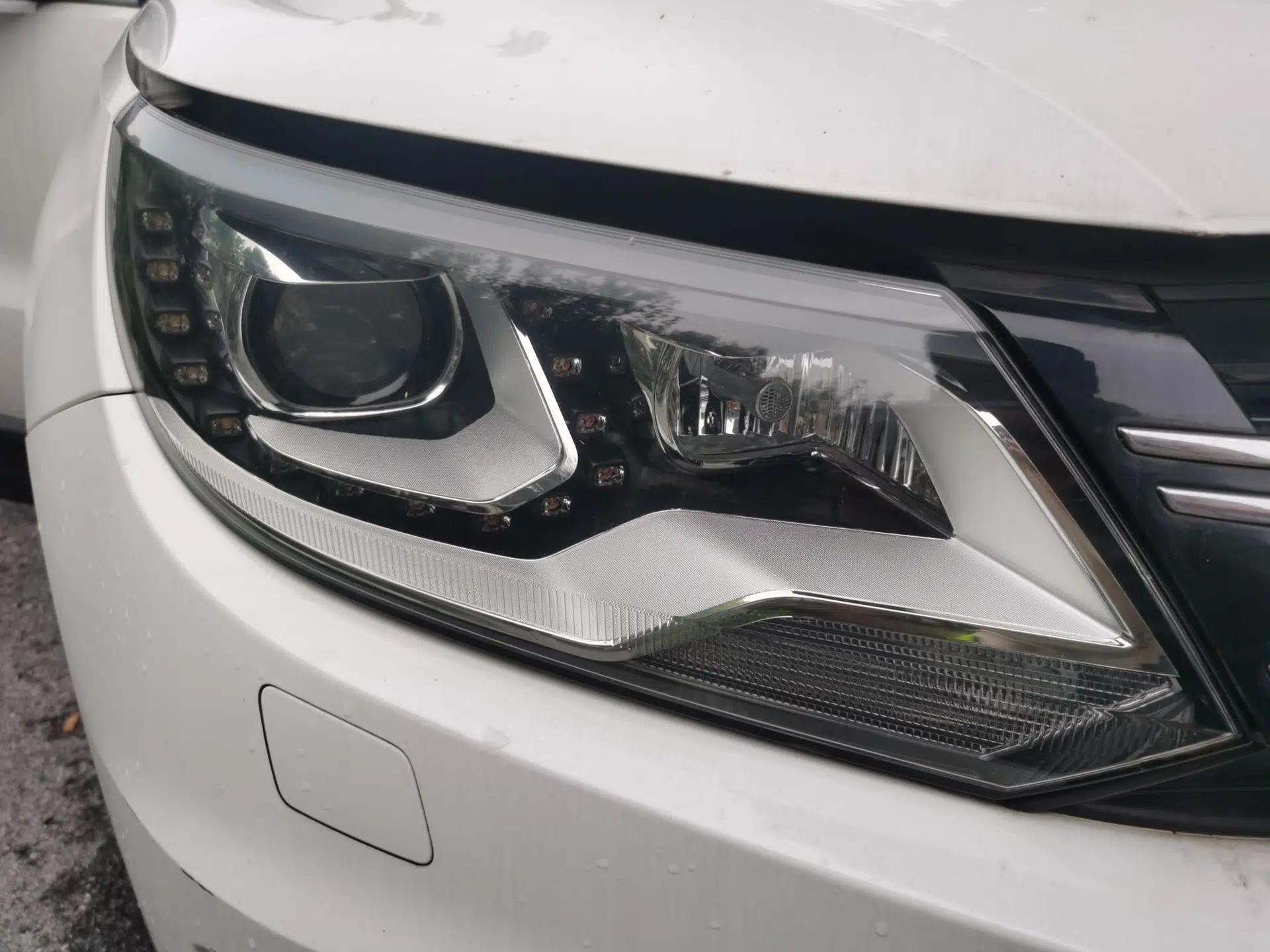 Volkswagen Tiguan 2015 2.0 TSI Automatic All-Wheel Drive Flagship Edition — миниатюра 7