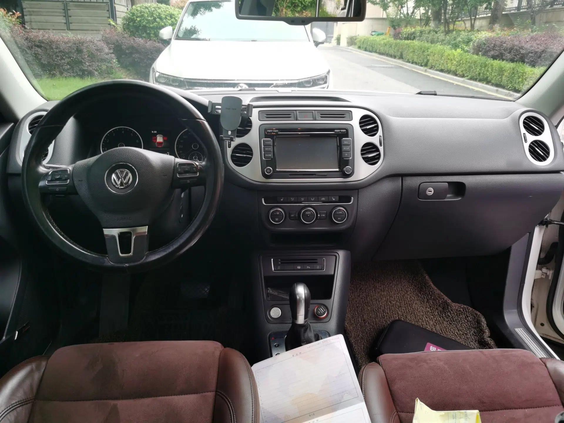 Volkswagen Tiguan 2015 2.0 TSI Automatic All-Wheel Drive Flagship Edition — миниатюра 9