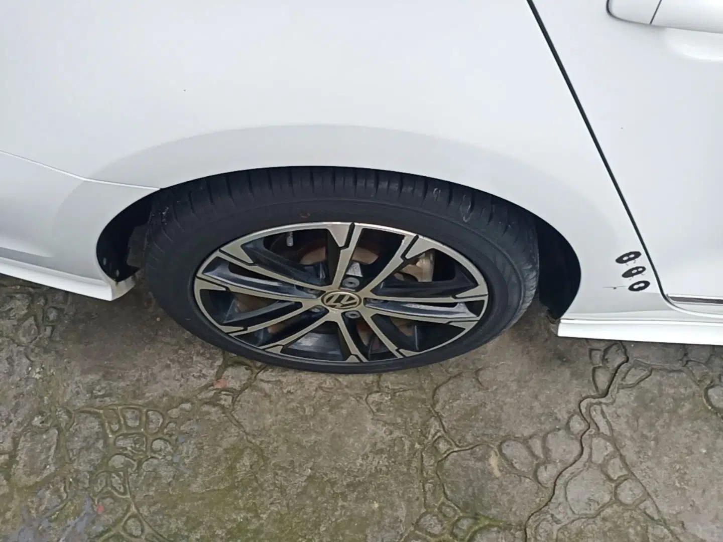 Volkswagen Sagitar 2016 280TSI Automatic R-Line — миниатюра 11