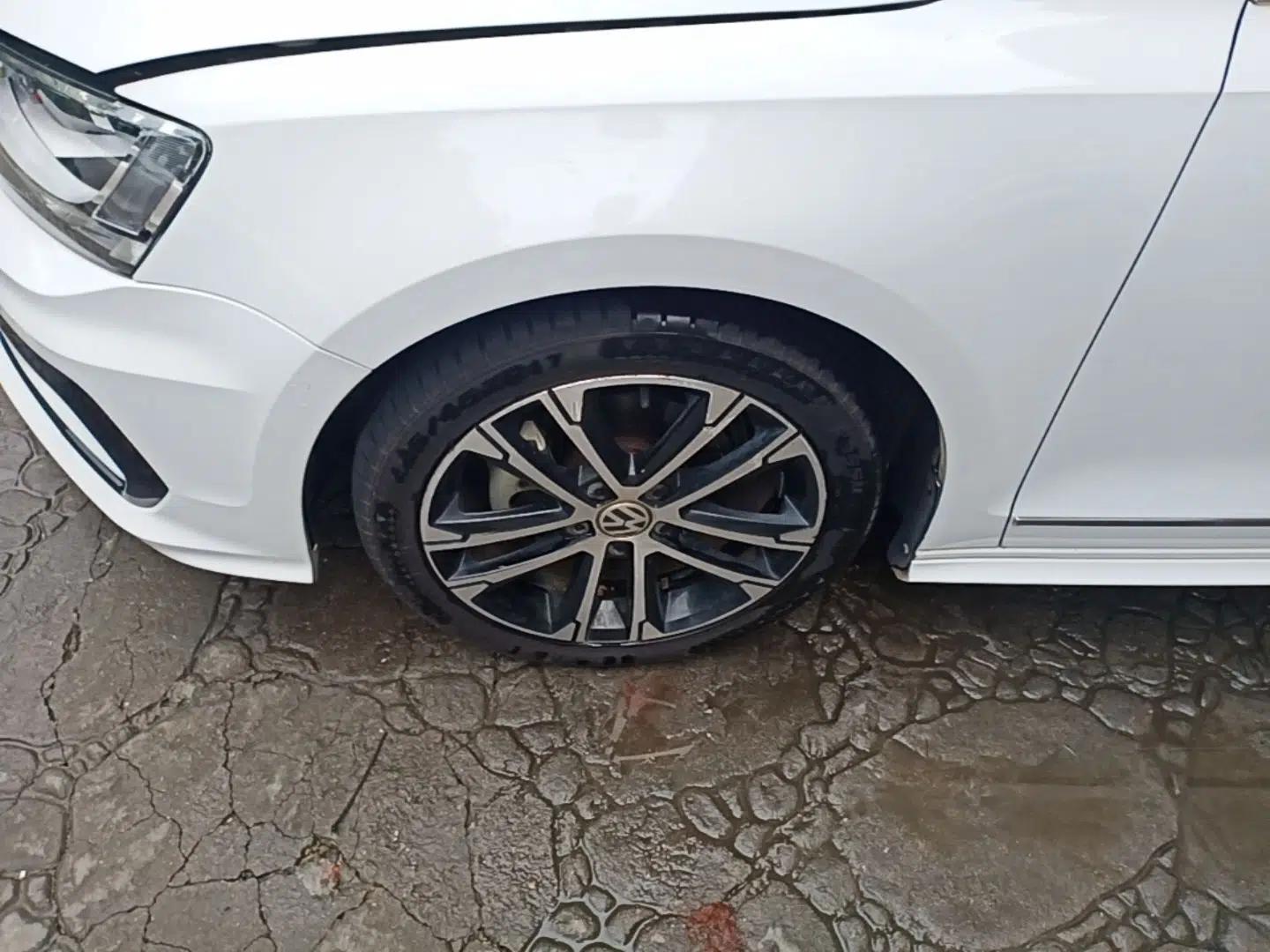 Volkswagen Sagitar 2016 280TSI Automatic R-Line — миниатюра 10