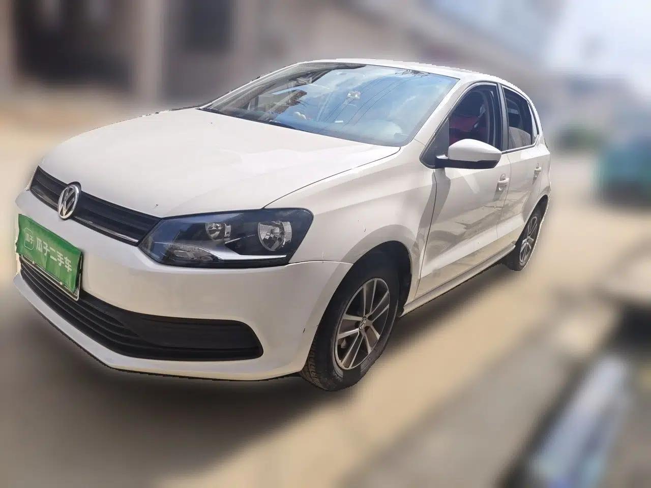 Volkswagen Polo 2014 1.4L Manual Fashion Edition — миниатюра 1
