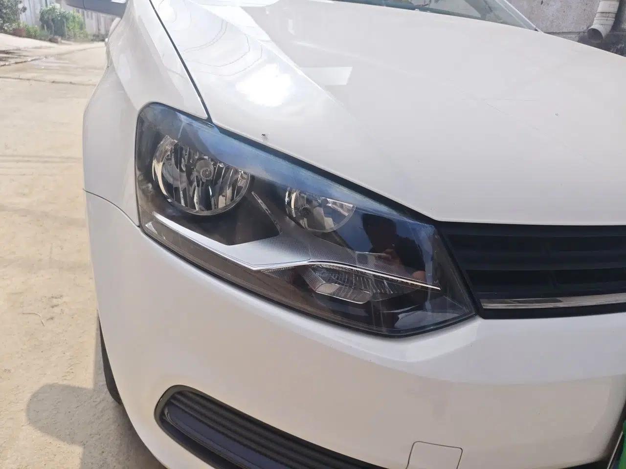 Volkswagen Polo 2014 1.4L Manual Fashion Edition — миниатюра 7