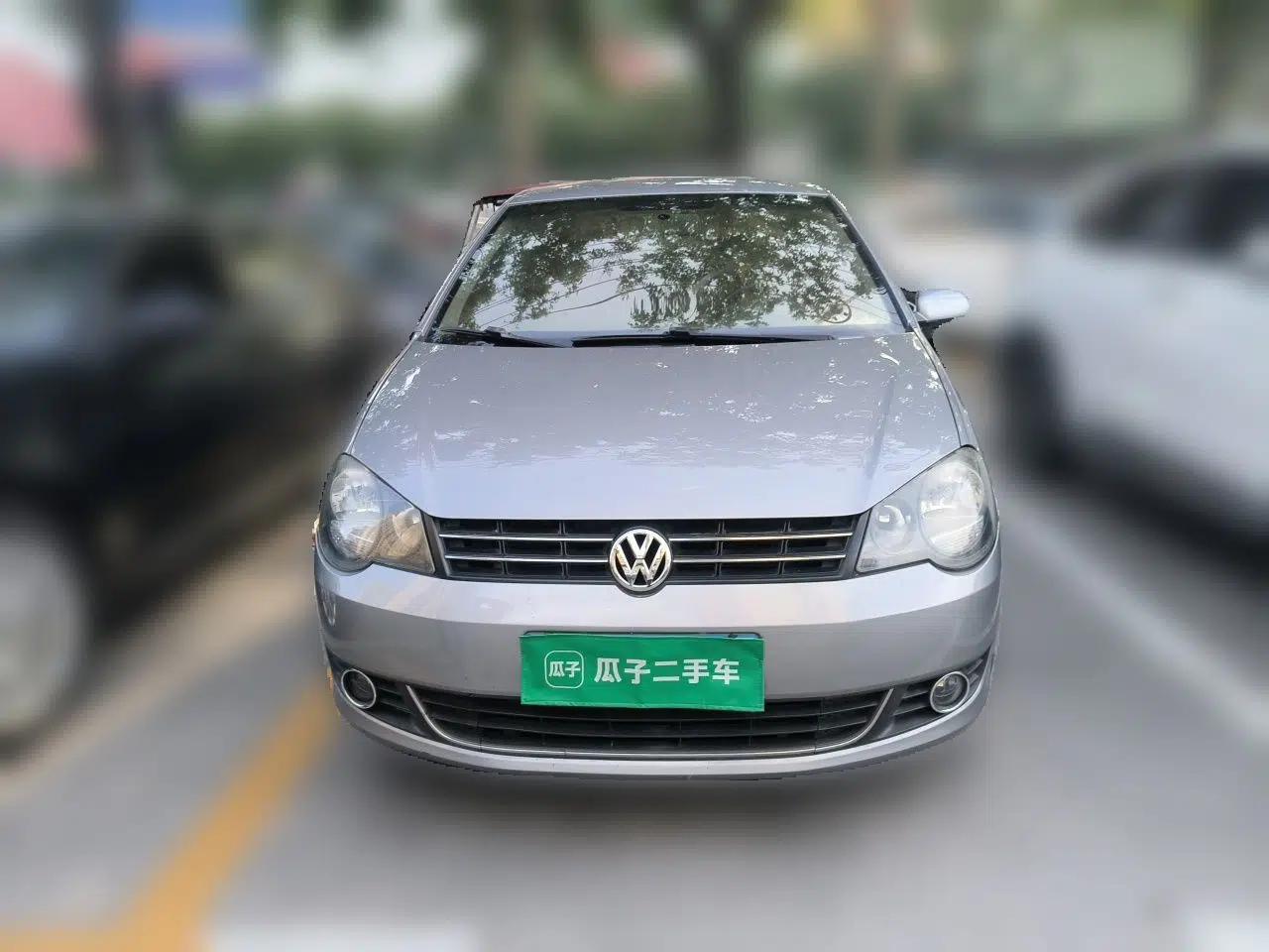 Volkswagen Polo 2011 Jingqu 1.6L Manual - Real Cool Edition — миниатюра 2