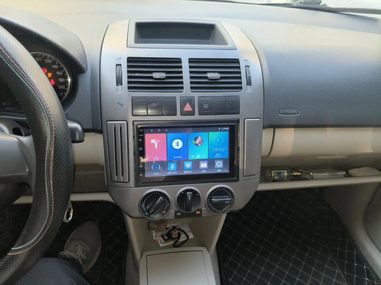 Volkswagen Polo 2011 Jingqu 1.6L Manual - Real Cool Edition — миниатюра 13