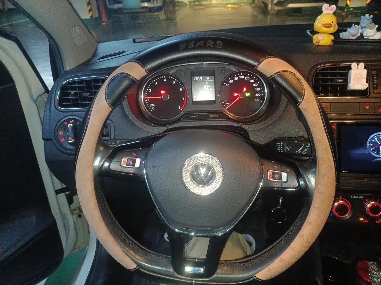 Volkswagen Polo 2018 1.5L Automatic Enjoyment Model — миниатюра 9