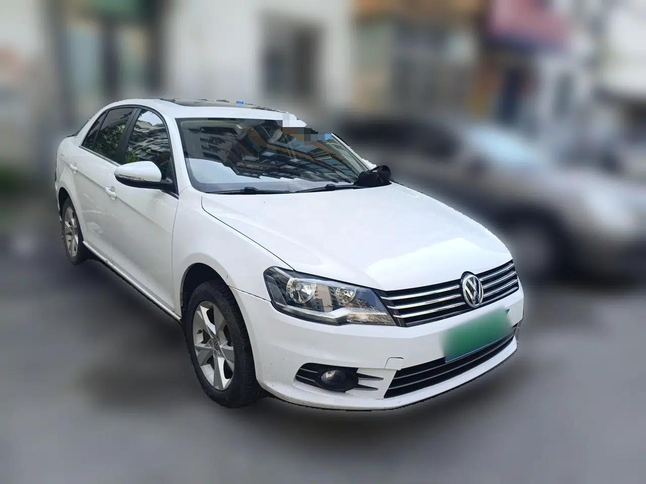 Volkswagen Bora 2014 1.6L Automatic Comfort Model — миниатюра 3