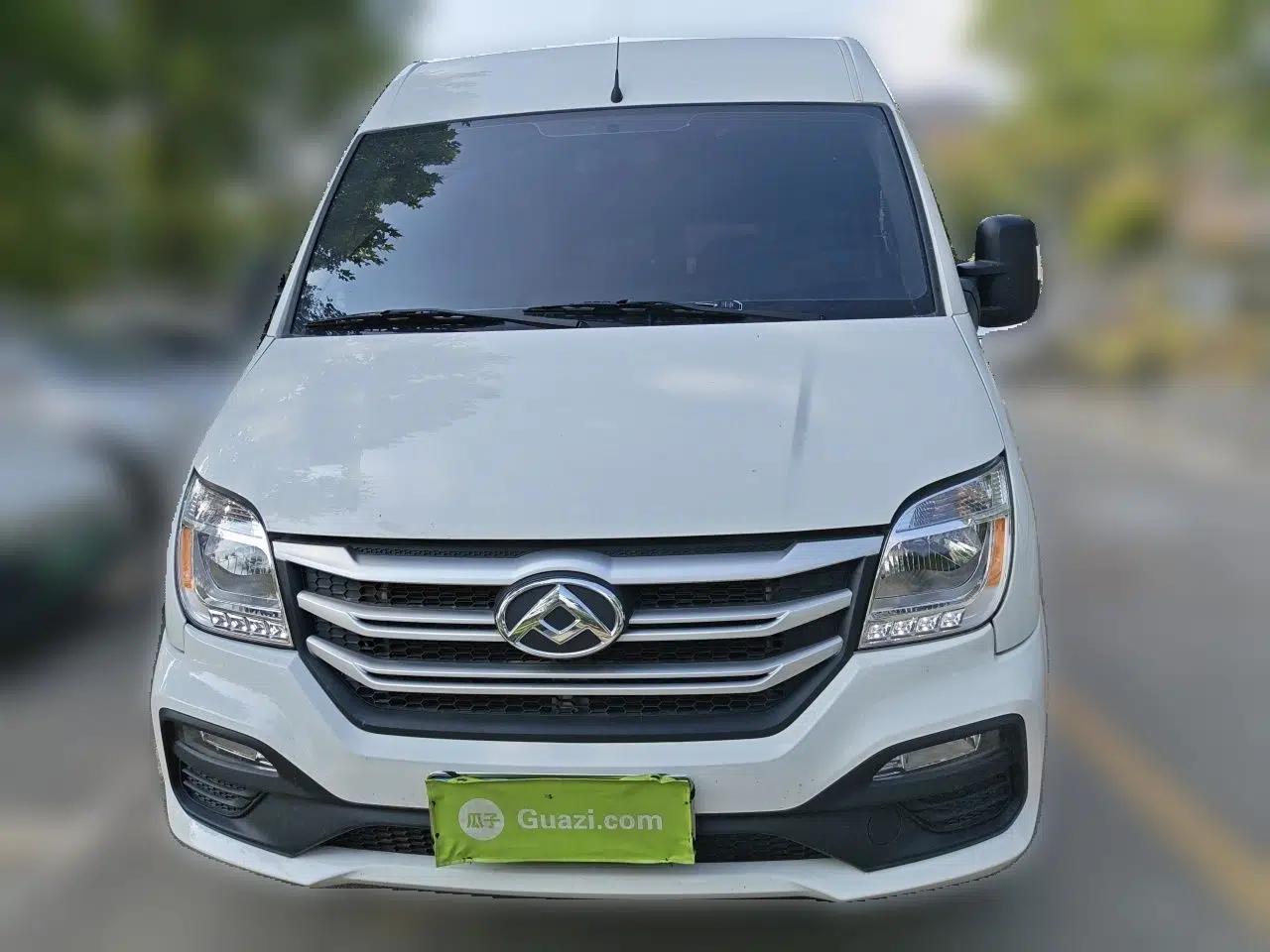 SAIC MAXUS Xintu V80 2025 Value Edition Aoyuntong 2.0T Manual Long Wheelbase Mid-Height Design 127 Ps 6/7/9-Seater — миниатюра 2