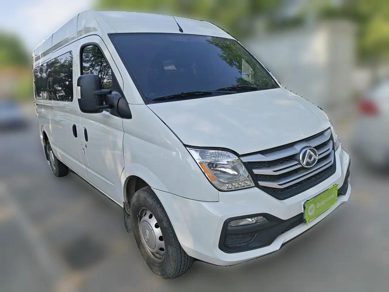 SAIC MAXUS Xintu V80 2025 Value Edition Aoyuntong 2.0T Manual Long Wheelbase Mid-Height Design 127 Ps 6/7/9-Seater — миниатюра 3