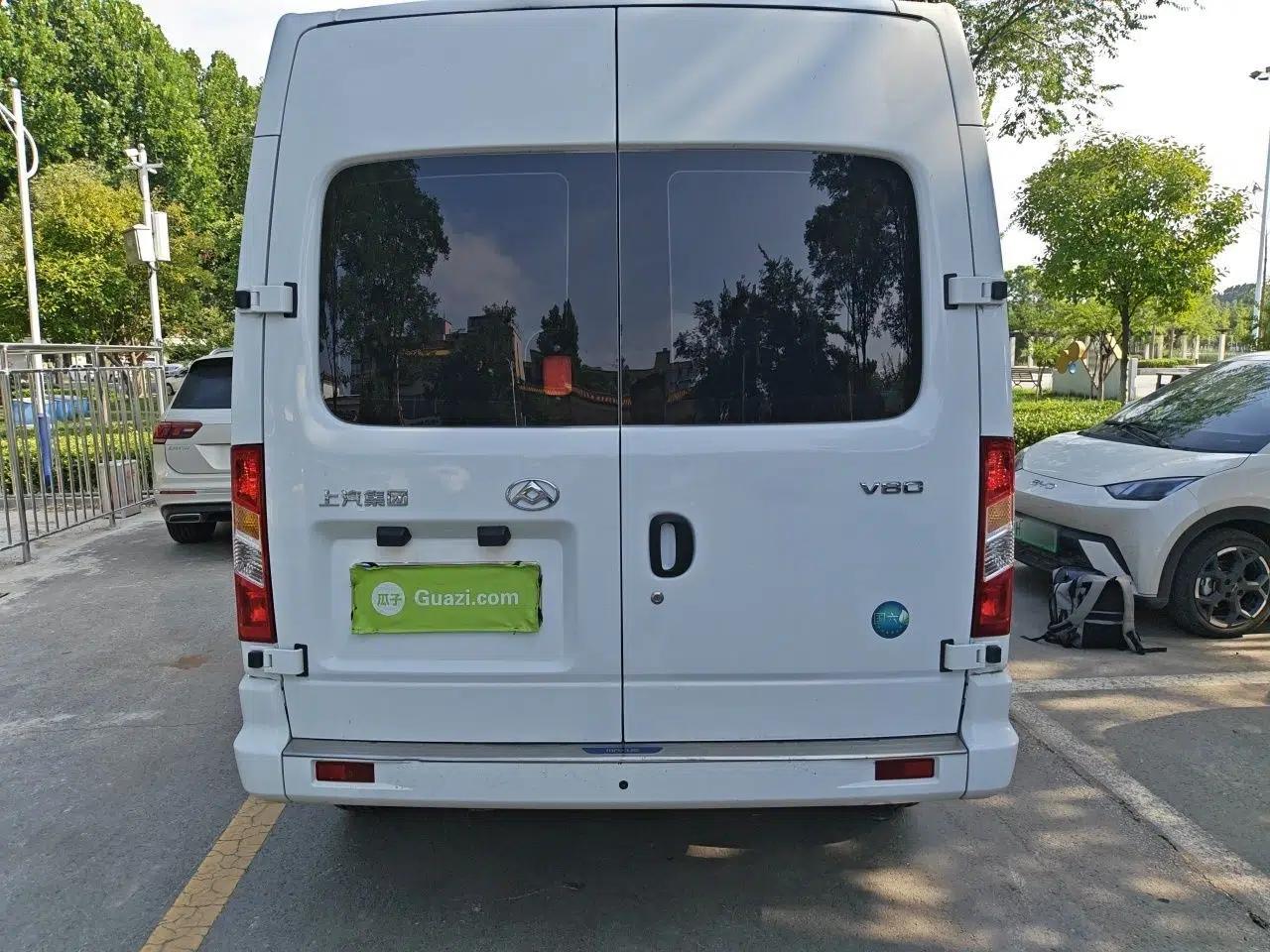 SAIC MAXUS Xintu V80 2025 Value Edition Aoyuntong 2.0T Manual Long Wheelbase Mid-Height Design 127 Ps 6/7/9-Seater — миниатюра 5