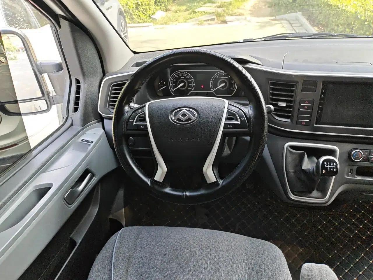 SAIC MAXUS Xintu V80 2025 Value Edition Aoyuntong 2.0T Manual Long Wheelbase Mid-Height Design 127 Ps 6/7/9-Seater — миниатюра 9