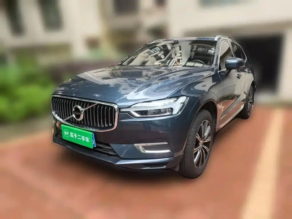 2021 Volvo XC60 T5 AWD Inscription Luxury Edition — миниатюра 1