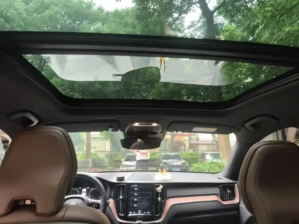2021 Volvo XC60 T5 AWD Inscription Luxury Edition — миниатюра 9