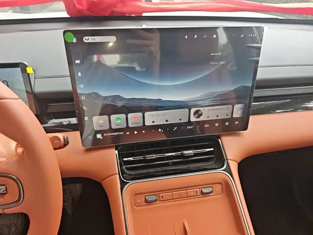 Wuling Xingguang S 2025 Model 130km Flagship Edition — миниатюра 20