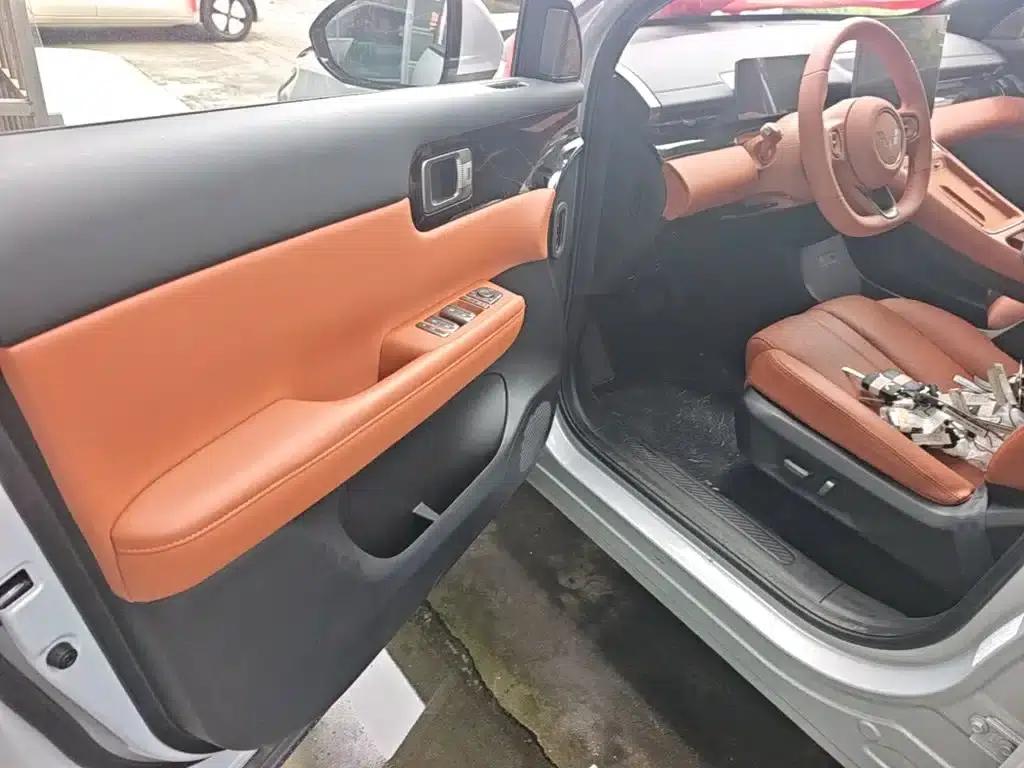 Wuling Xingguang S 2025 Model 130km Flagship Edition — миниатюра 23