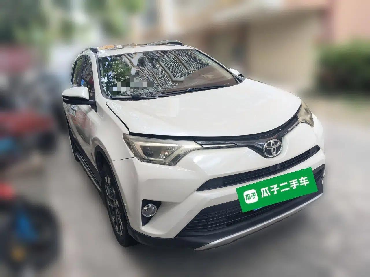 Toyota RAV4 2016 2.5L Automatic 4x4 Elite Edition — миниатюра 3