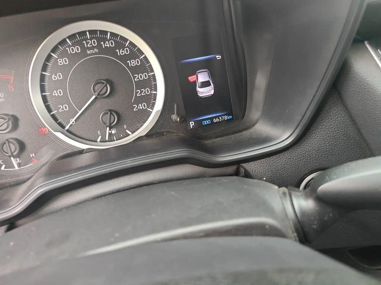 Toyota Levin 2021 185T CVT Luxury Edition — миниатюра 12